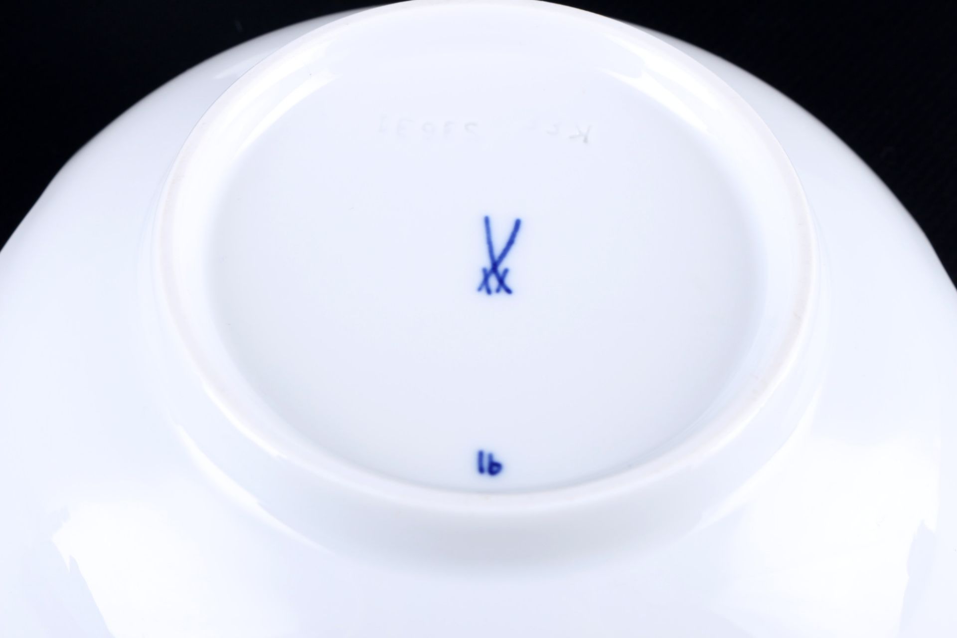 Meissen Zwiebelmuster 8-teiliges Porzellan Konvolut, porcelain lot, - Bild 6 aus 6