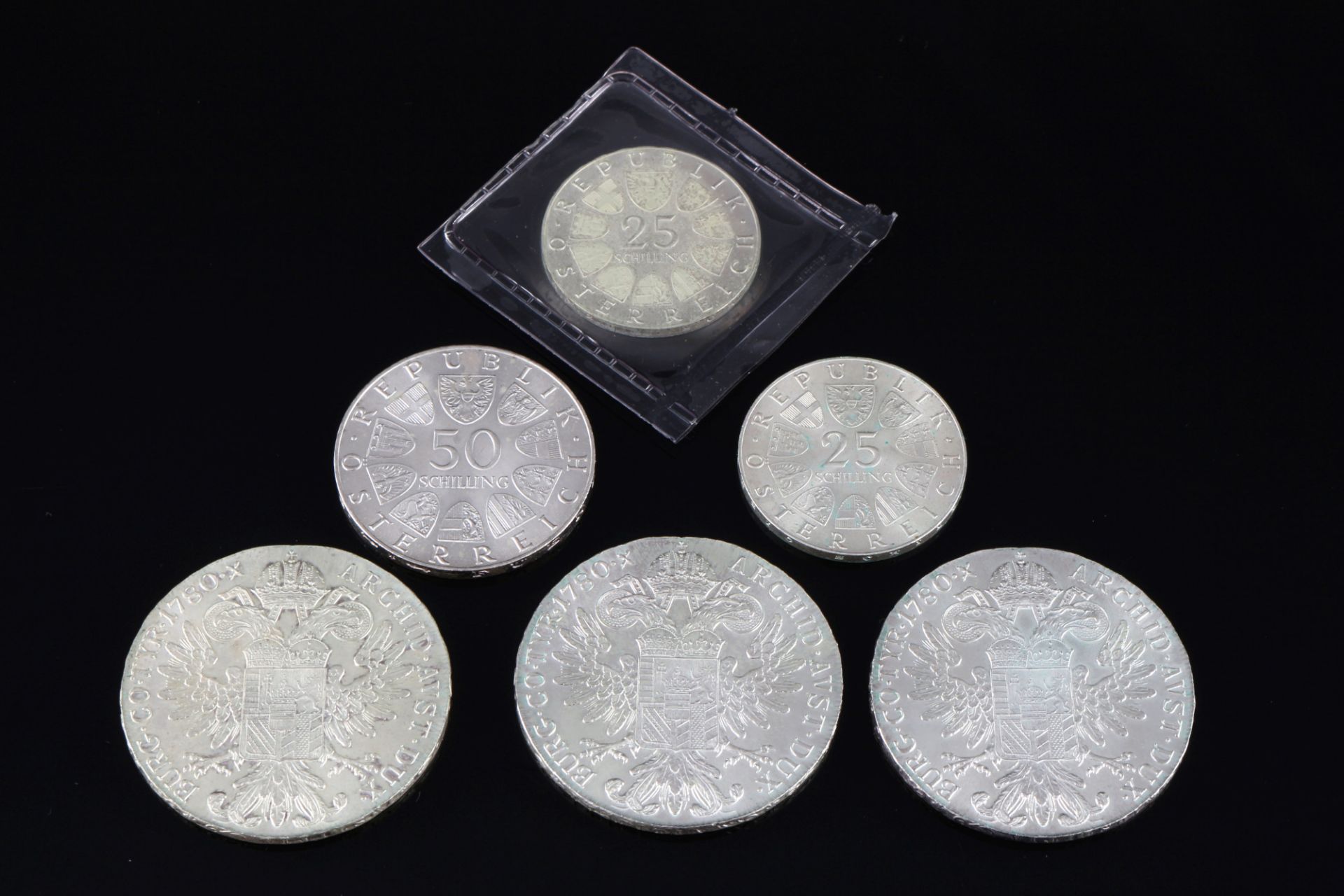 Österreich 6 Silbermünzen - Theresientaler, 50 Schilling und 25 Schilling, austrian silver coins, - Bild 2 aus 2