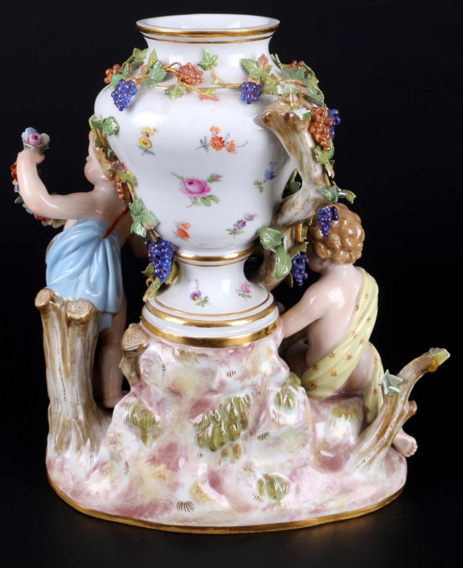 Meissen Urnenvase mit zwei Putten 1.Wahl, Knaufmarke, urn vase with cherubs 1st choice, - Bild 3 aus 8
