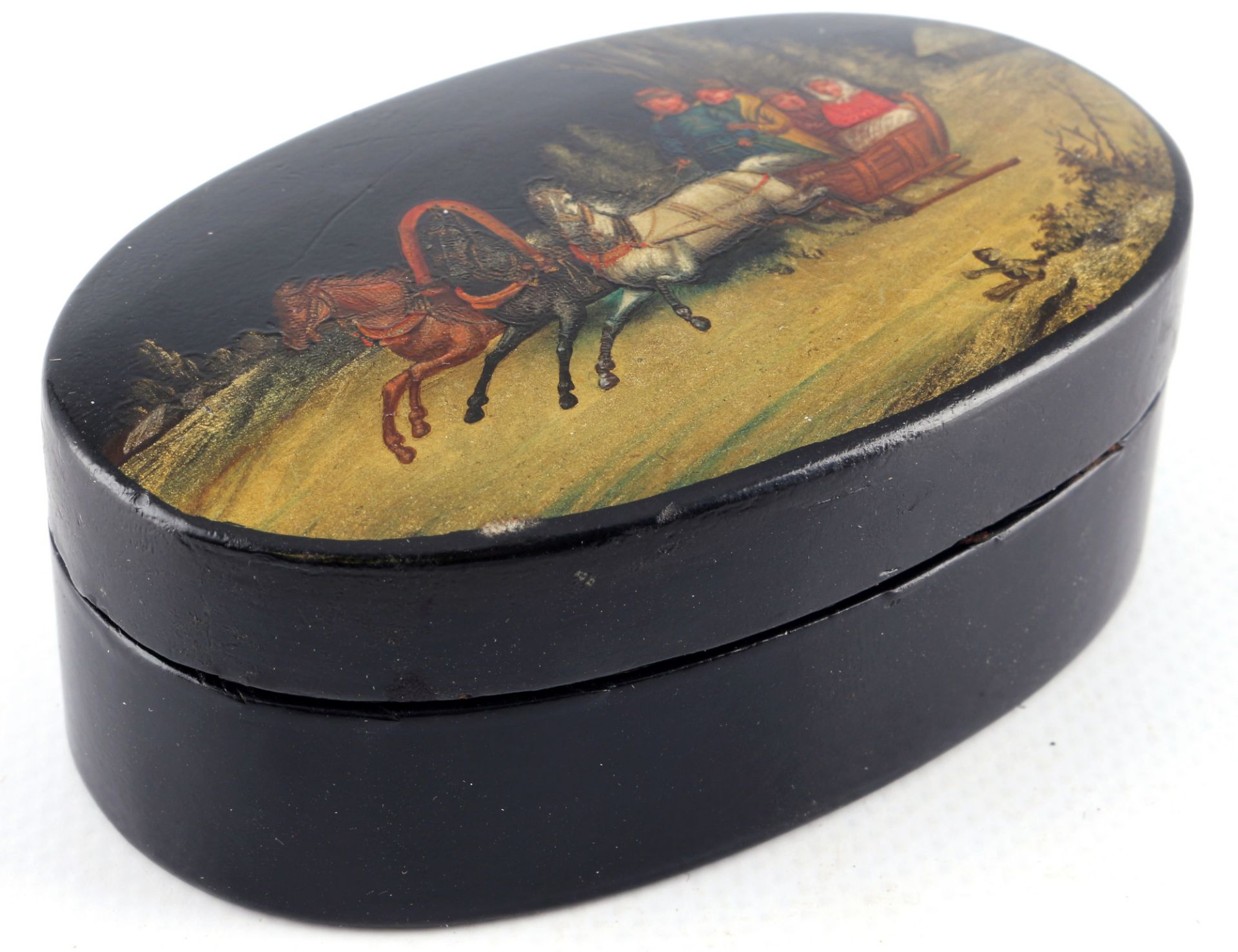Russia around 1900 lacquered box with troika, Russland Lackdose um 1900 mit Troika, - Image 2 of 5