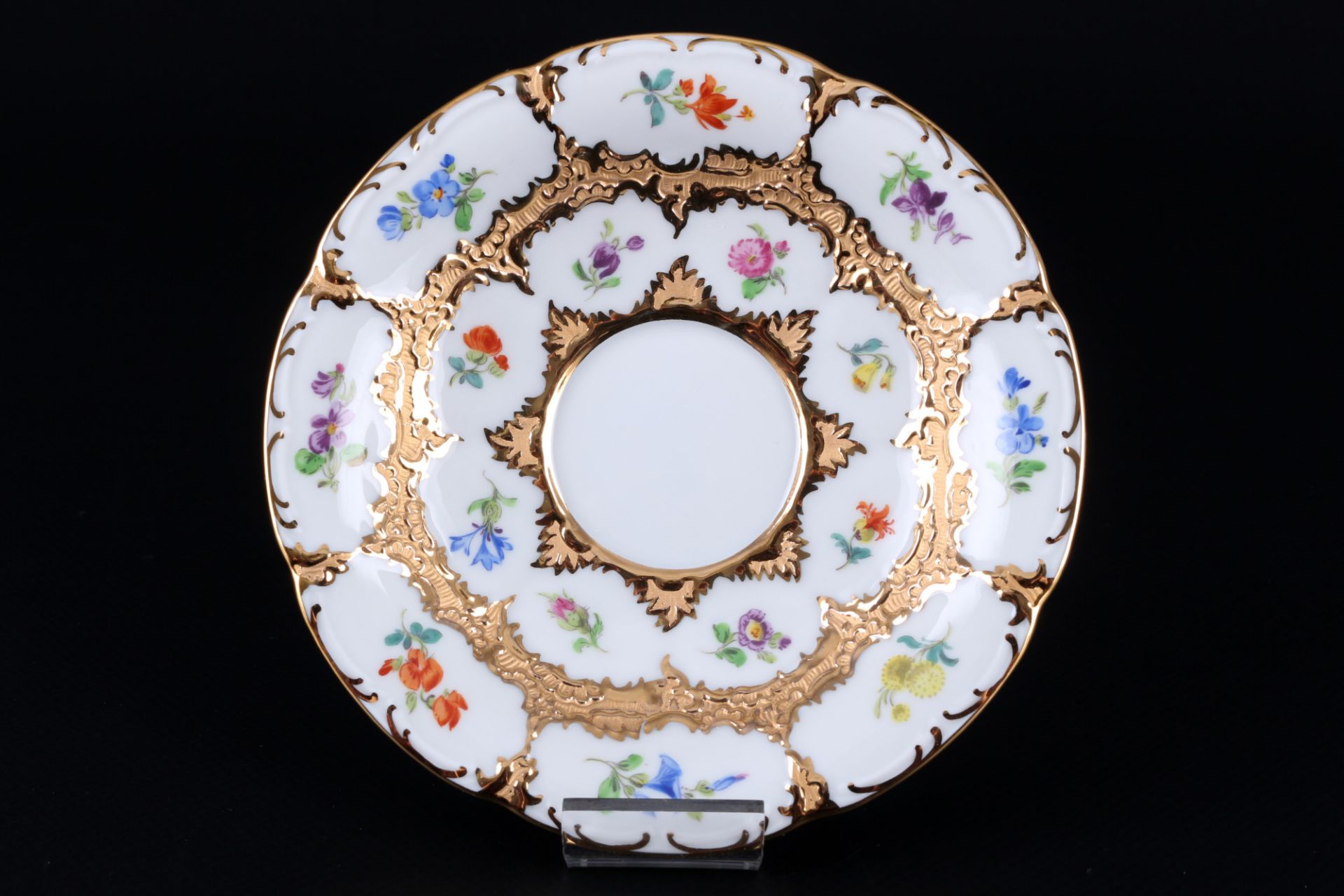 Meissen B-Form Strewn Flowers 2 mocha coffee cup with dessert plates 1st choice, Mokkagedecke 1.Wahl - Image 3 of 5