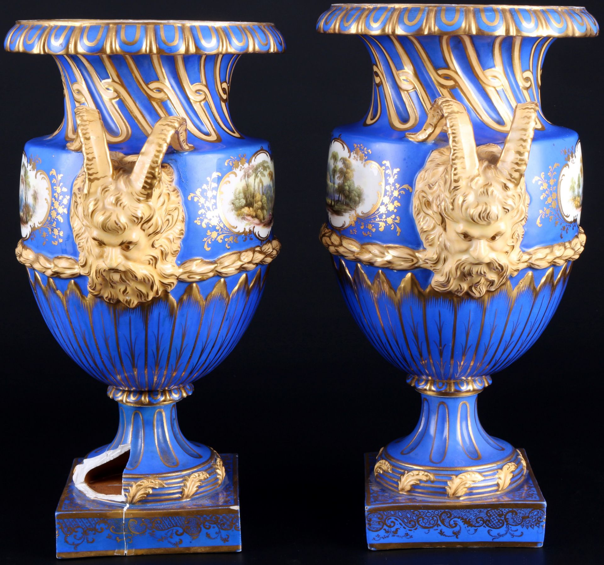 Paar Prunkvasen mit Satyrköpfen, pair of splendor vases with satyr heads, - Bild 6 aus 9