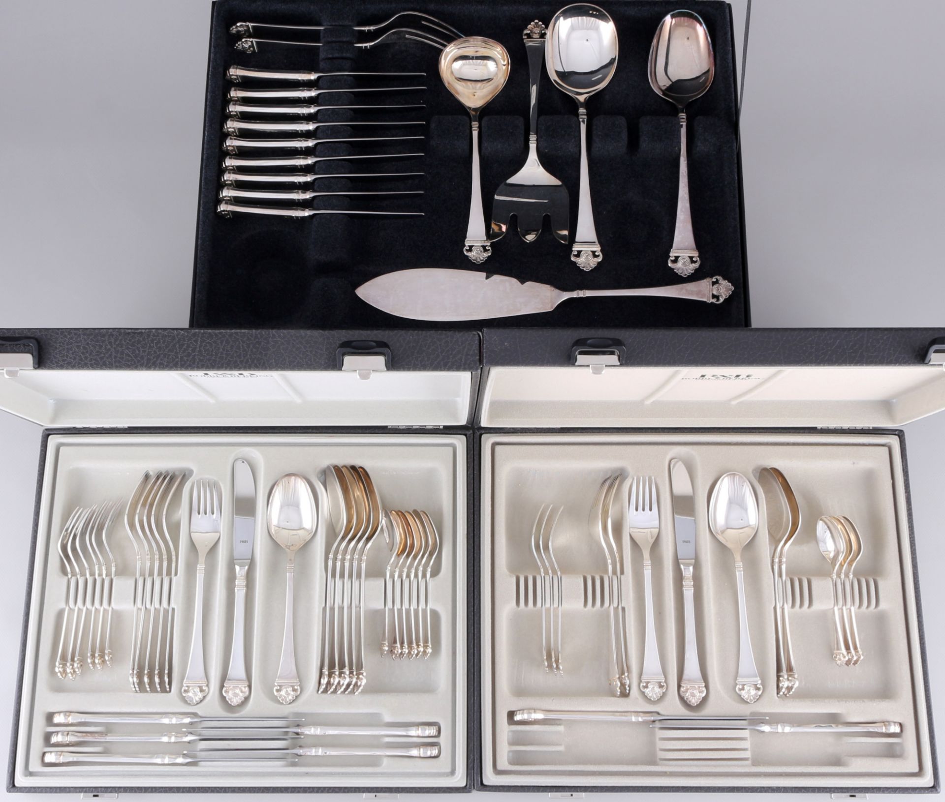 Robbe and Berking Rose Pattern 800 silver extensive cutlery for 9 persons, umfangreiches Menübesteck