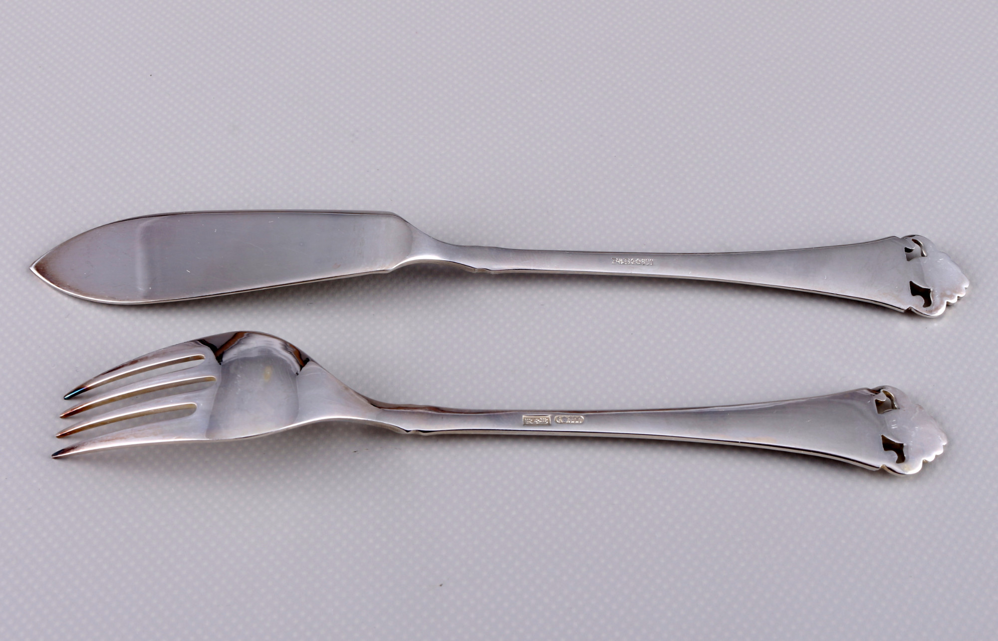 Robbe and Berking Rose Pattern 800 silver fish cutlery for 8 persons, Silber Fischbesteck für 8 Pers - Image 3 of 4