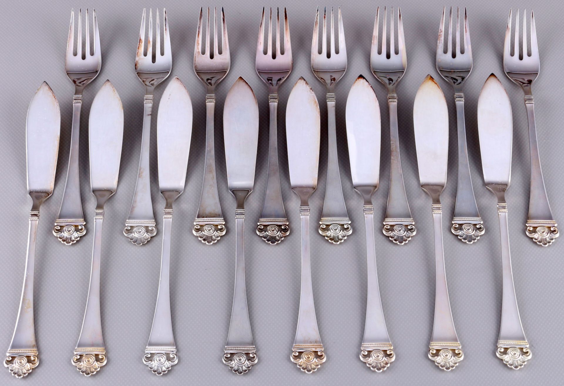 Robbe und Berking Rosenmuster 800 Silber Fischbesteck für 8 Personen, silver fish cutlery for 8 pers