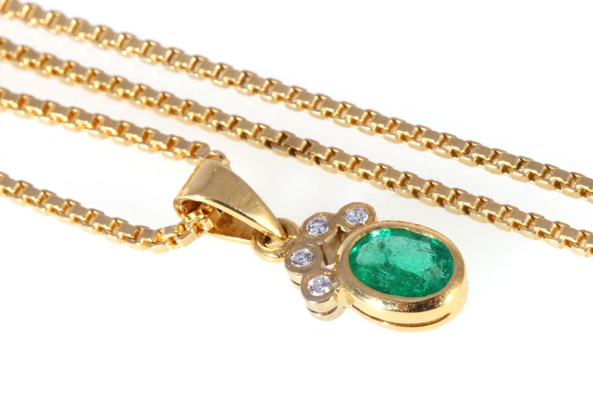750 gold emerald diamond pendant with 750 gold necklace, 18K Gold Smaragd Brillanten Anhänger mit 18