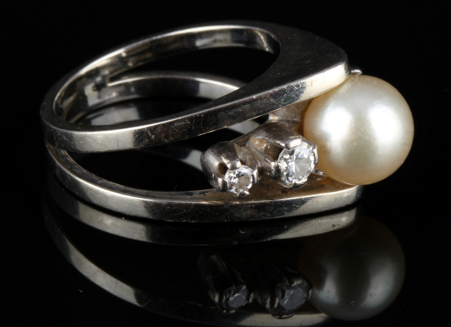585 gold ring with pearl and 4 diamonds, 14K Gold Ring mit Perle und 4 Brillanten, - Image 3 of 4