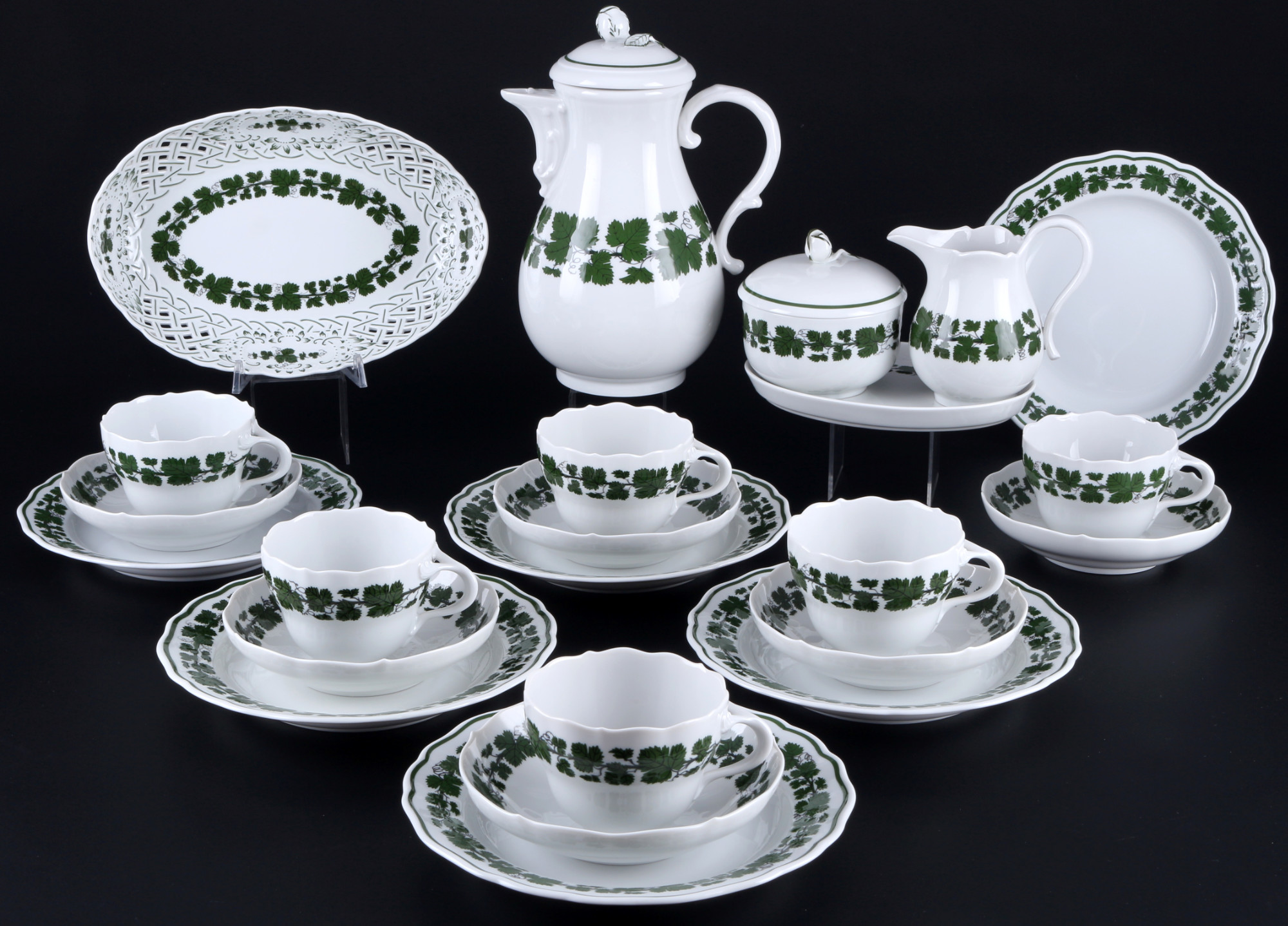 Meissen Vine Leaves coffee service for 6 persons 1st choice, Kaffeeservice für 6 Personen 1.Wahl,