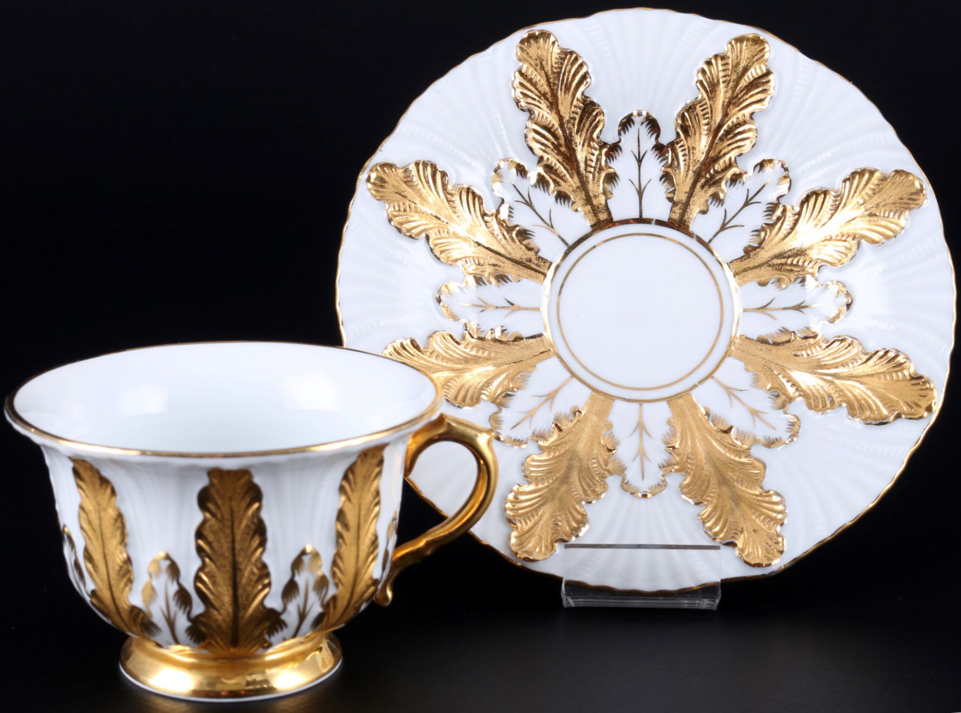 Meissen Akanthus Mokkatasse 1.Wahl, Pfeifferzeit, acanthus mocha coffee cup with saucer 1st choice,