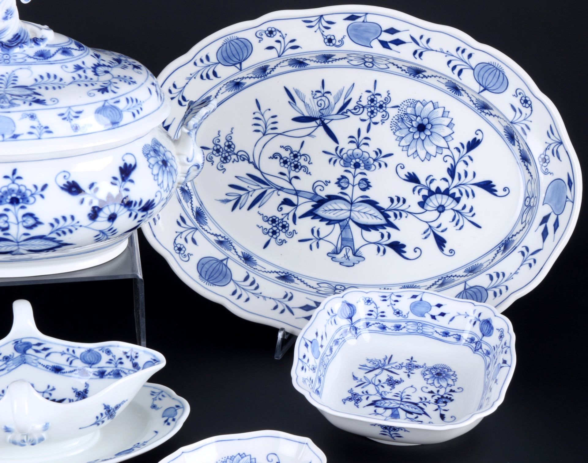 Meissen Onion Pattern dinner service for 6 persons, Speiseservice für 6 Personen, - Image 3 of 8