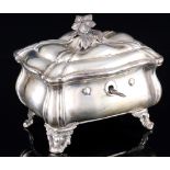 12-Lot / 750 Silber Deckeldose, 19. Jahrhundert, silver lidded box 19th century,