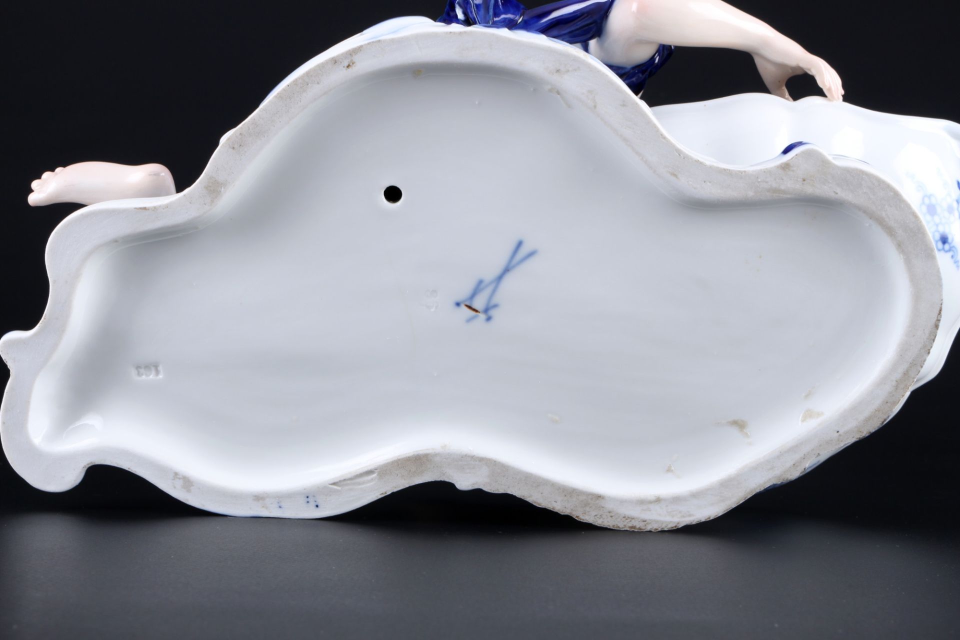 Meissen Zwiebelmuster große Figurenschale / Saliere, Knaufmarke, large figural / spice bowl, - Bild 5 aus 7