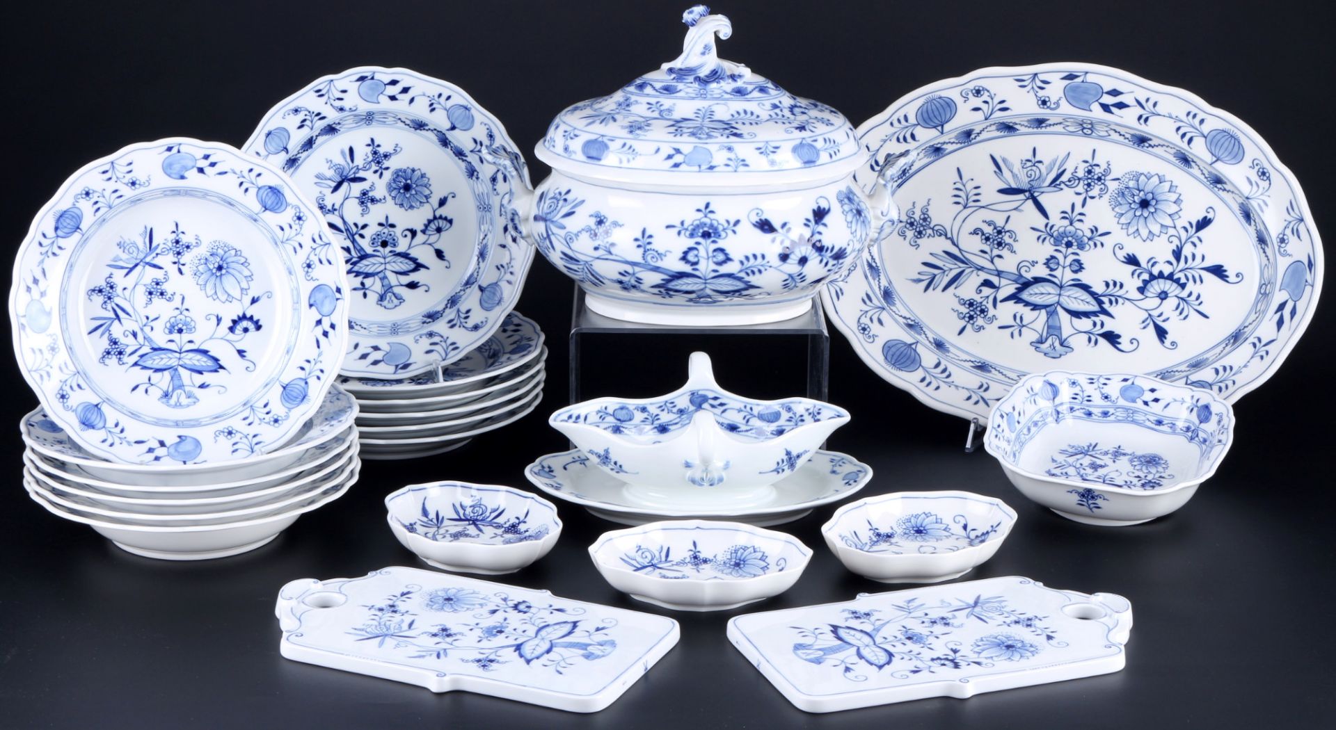 Meissen Zwiebelmuster Speiseservice für 6 Personen, dinner service for 6 pers.,