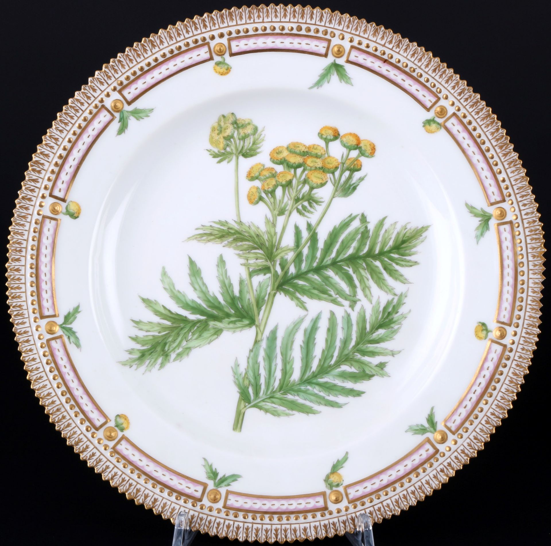 Royal Copenhagen Flora Danica 2 Speiseteller 3549, dinner plates 1st choice, - Bild 2 aus 5