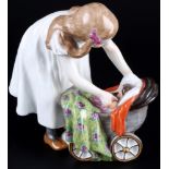 Meissen Hentschelkind mit Puppenwagen 1.Wahl, Knaufmarke, Hentschel child with doll buggy 1st choice