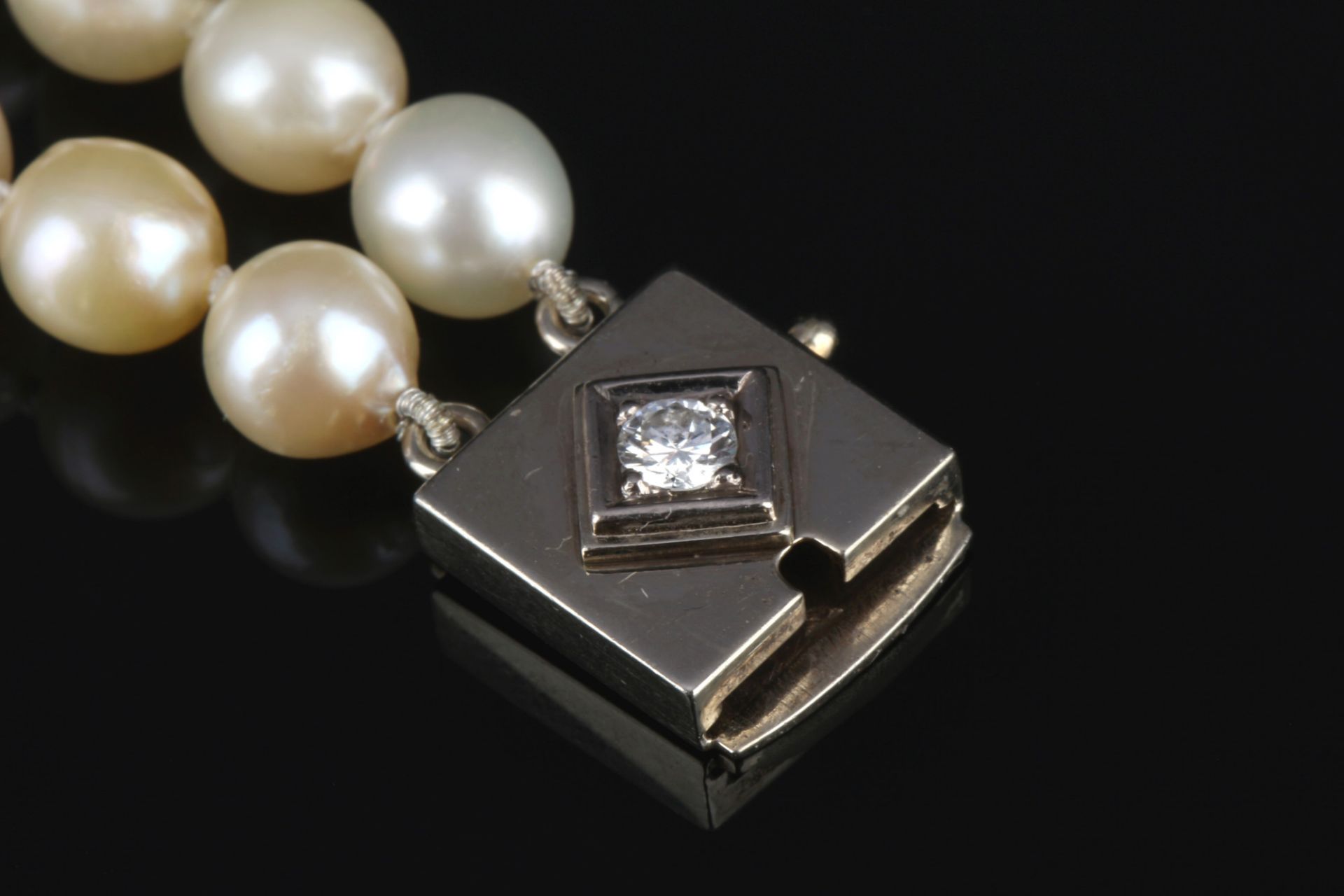 Pearl bracelet with 14K gold diamond clip, Perlenarmband mit 585 Diamant Goldverschluss, - Image 3 of 5