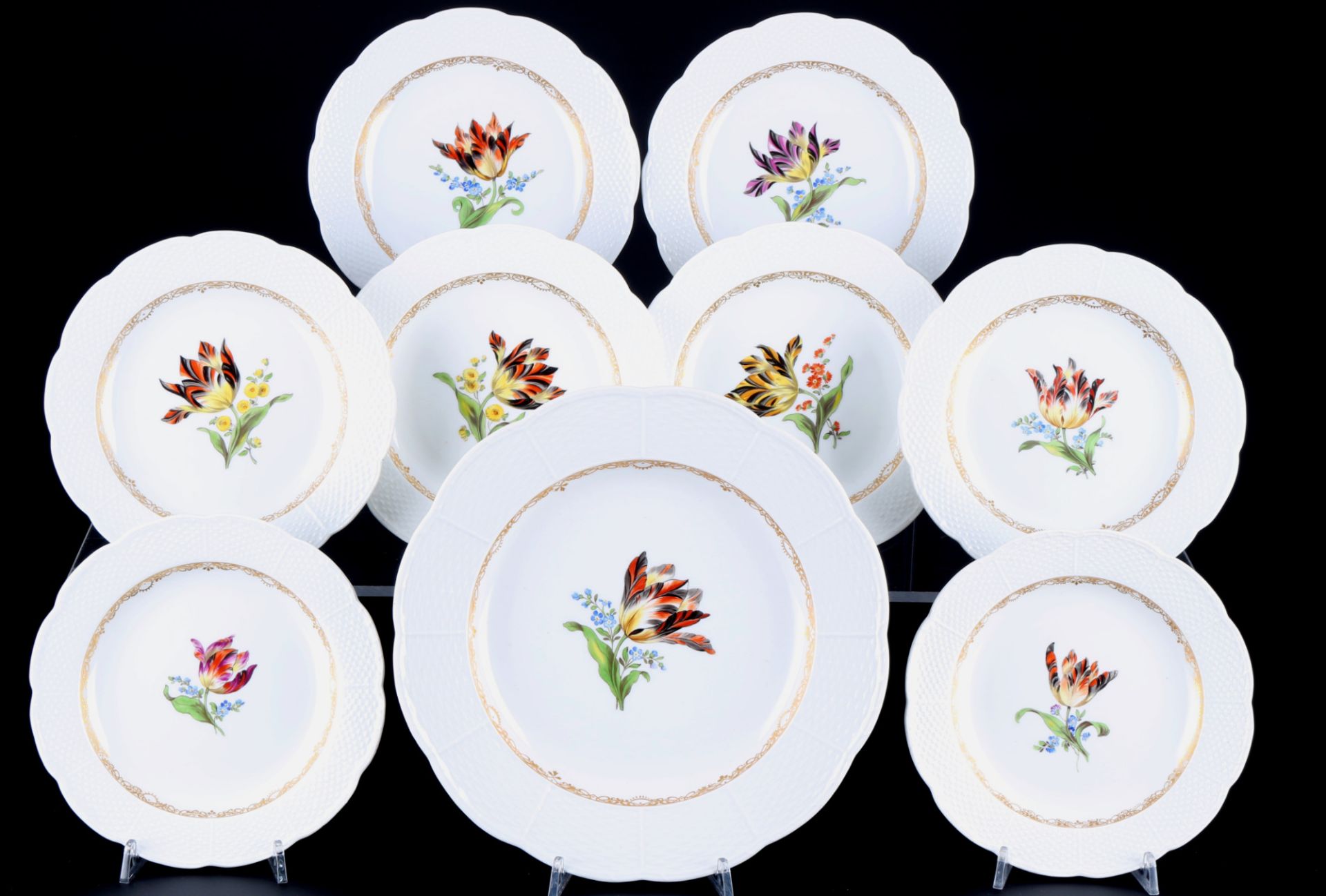 Meissen Marcolini-Tulpe 9 Teller 1.Wahl, dessert plates with dinner plate 1st choice,