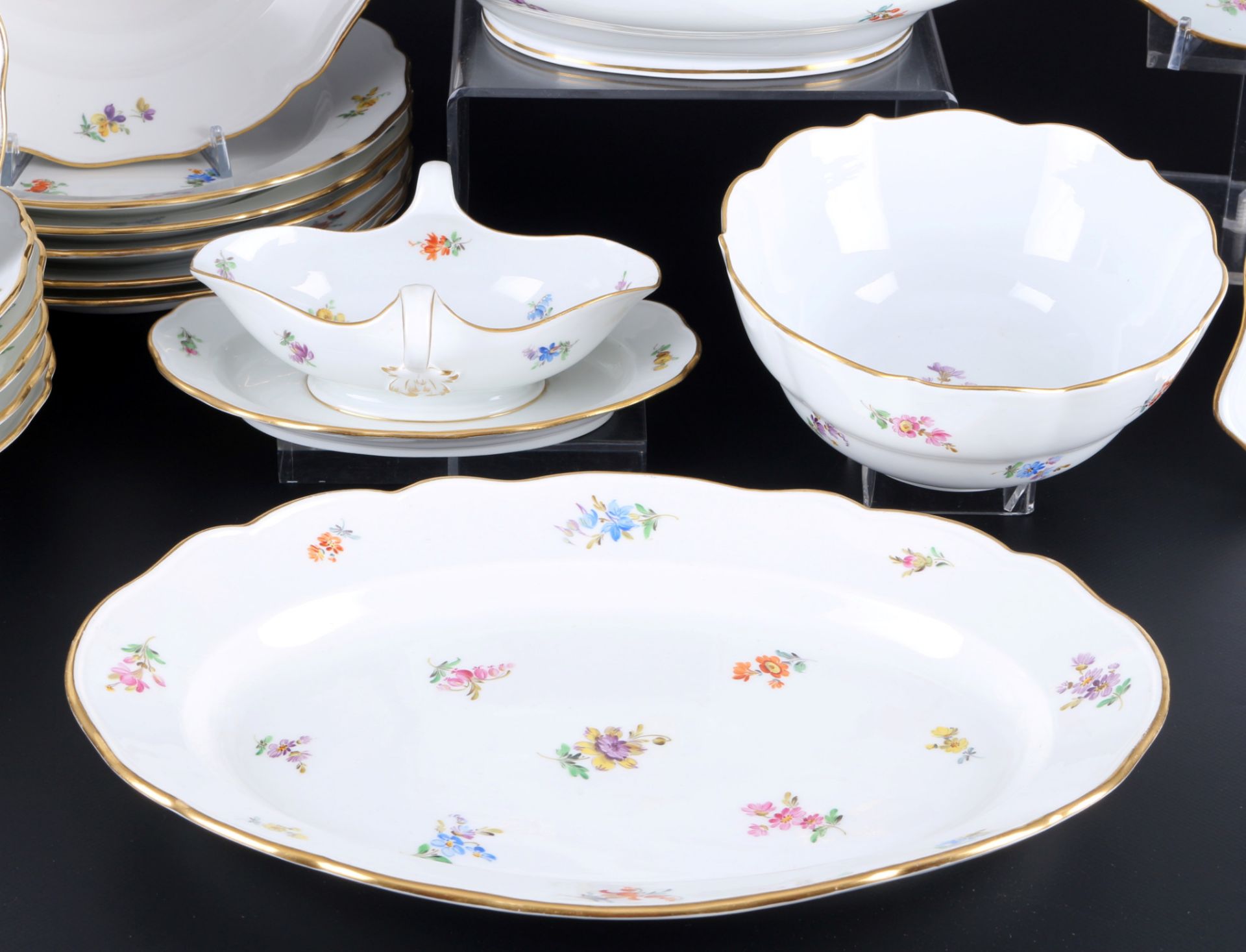 Meissen Streublümchen Speiseservice für 6 Personen 1.Wahl, dinner service for 6 pers. 1st choice, - Bild 3 aus 7