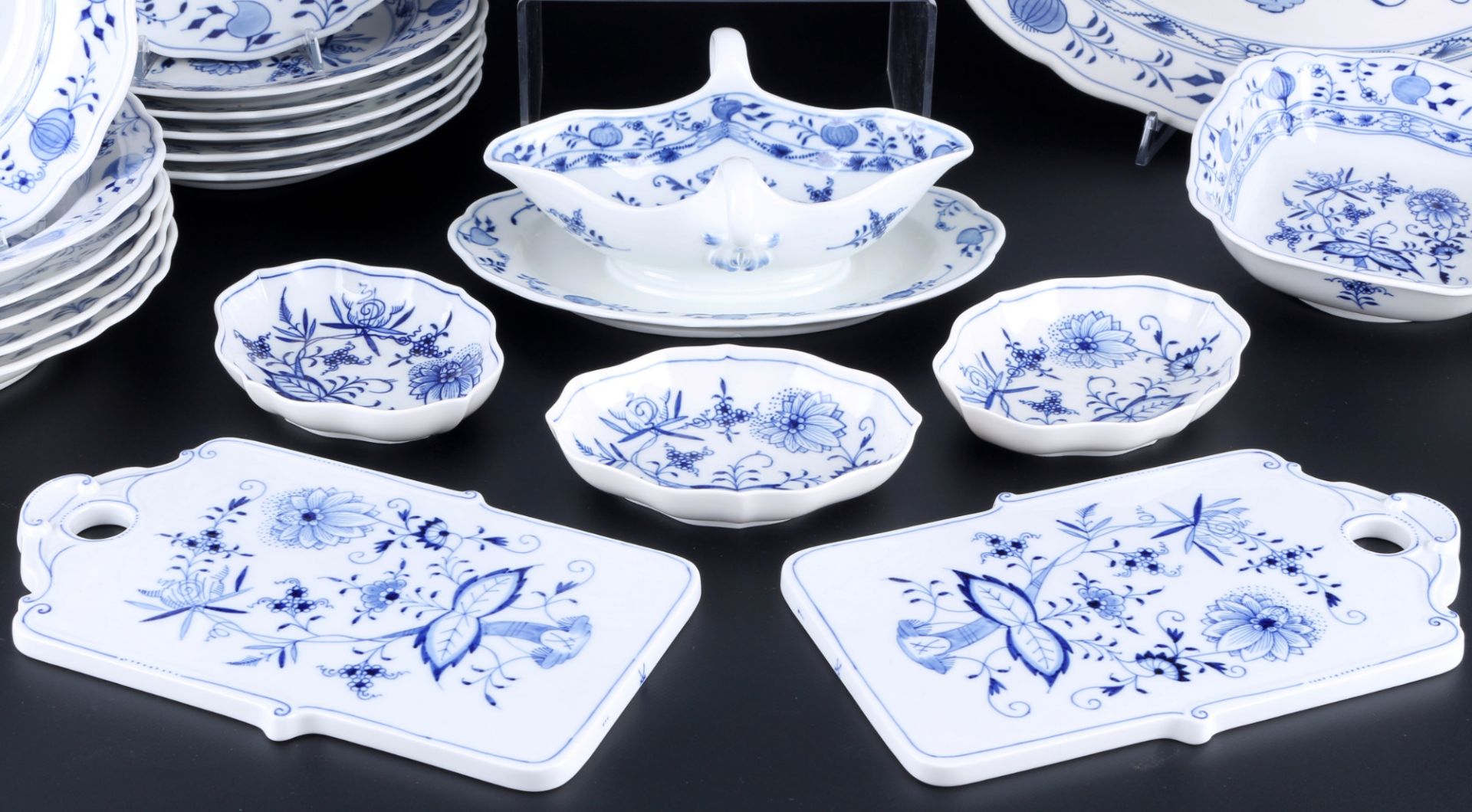 Meissen Onion Pattern dinner service for 6 persons, Speiseservice für 6 Personen, - Image 5 of 8