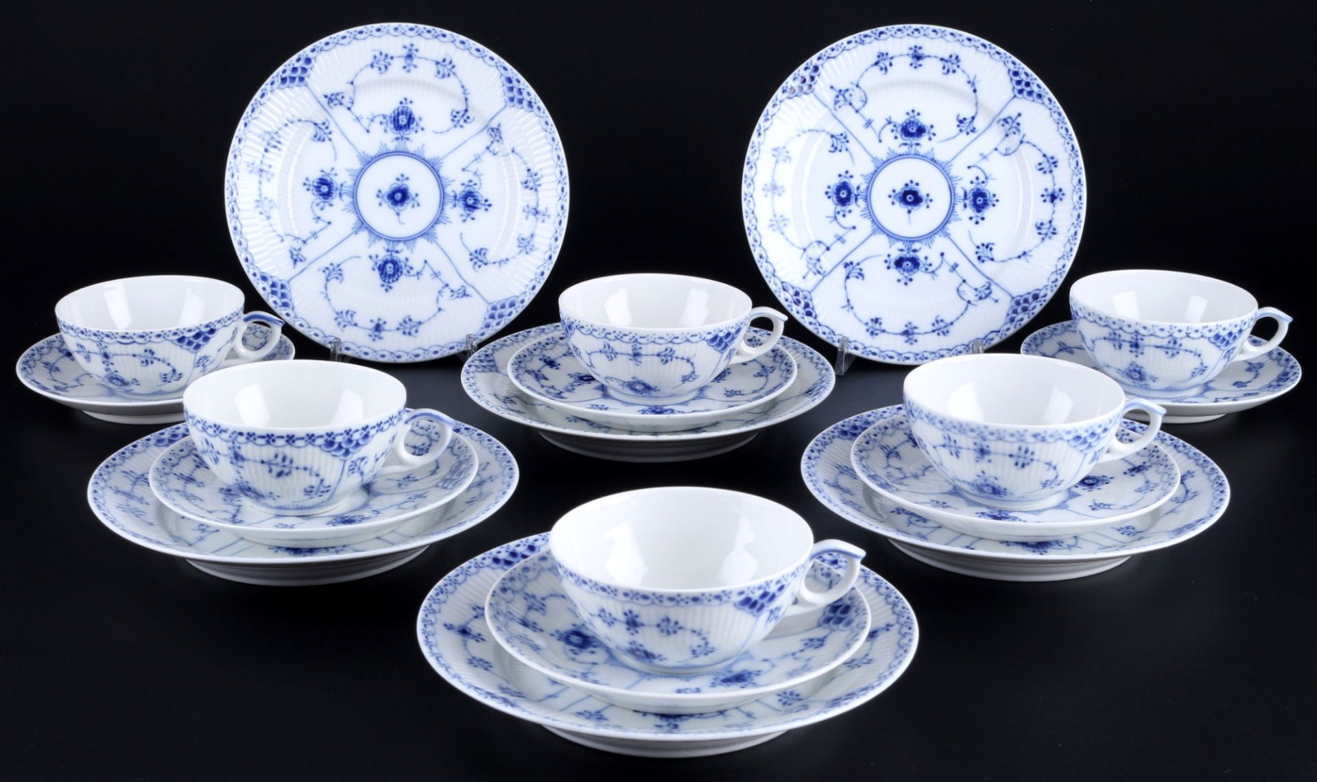 Royal Copenhagen Musselmalet 6 tea cups with dessert plates, Teegedecke,