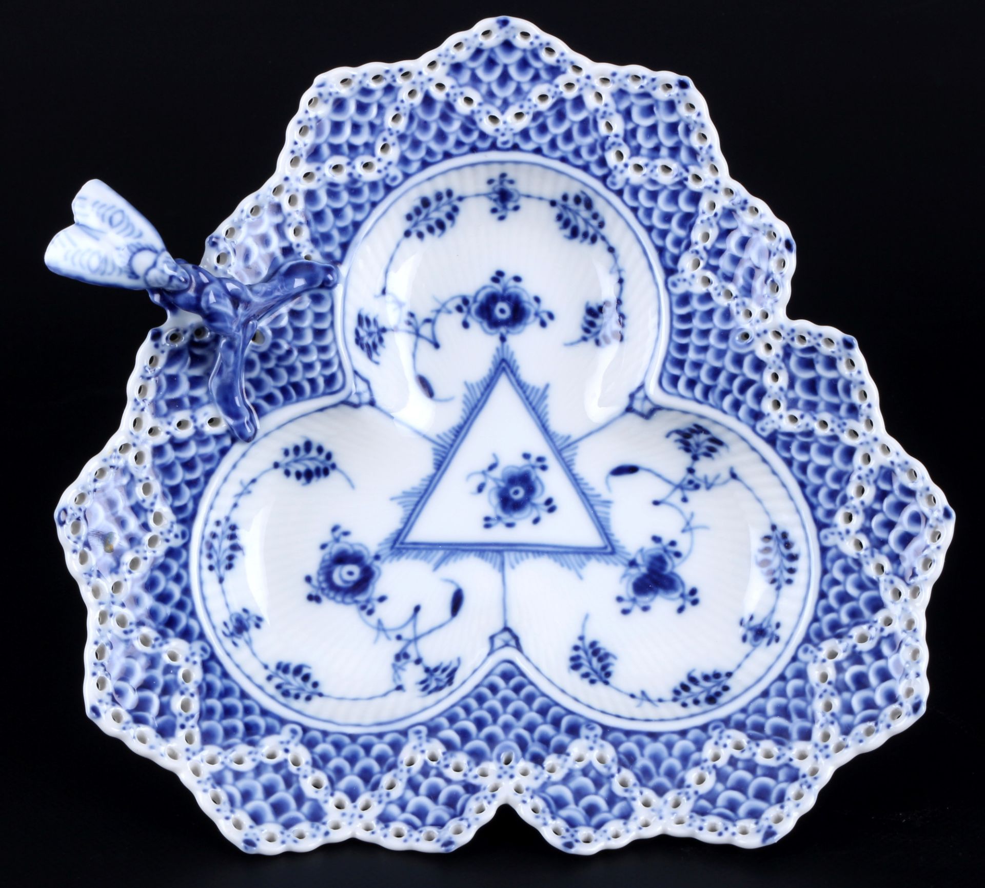 Royal Copenhagen Musselmalet Vollspitze Kabarettschale 1077, full lace cabaret bowl 1st choice,