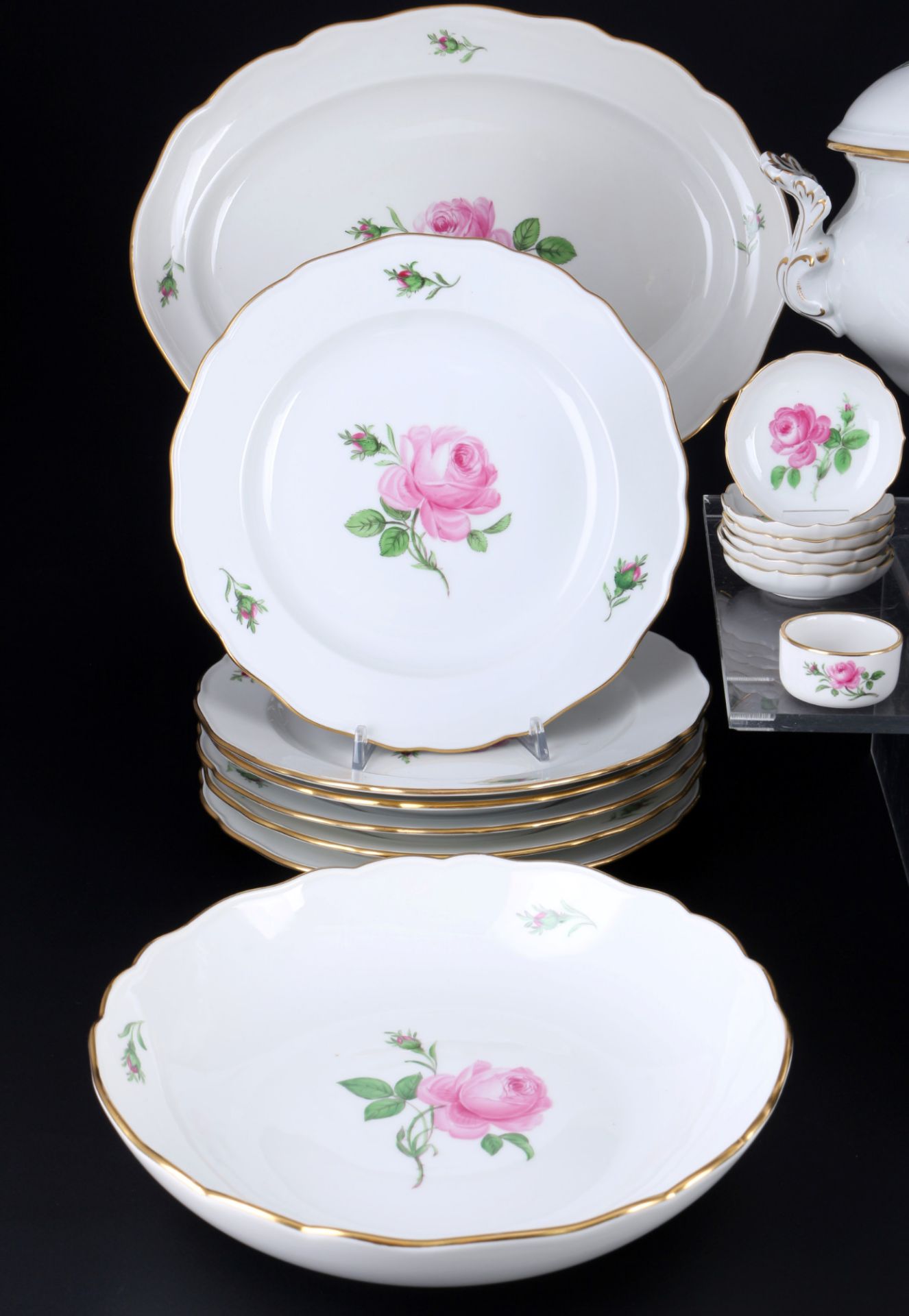 Meissen Red Rose dinner service for 6 persons, Speiseservice für 6 Personen, - Image 2 of 5