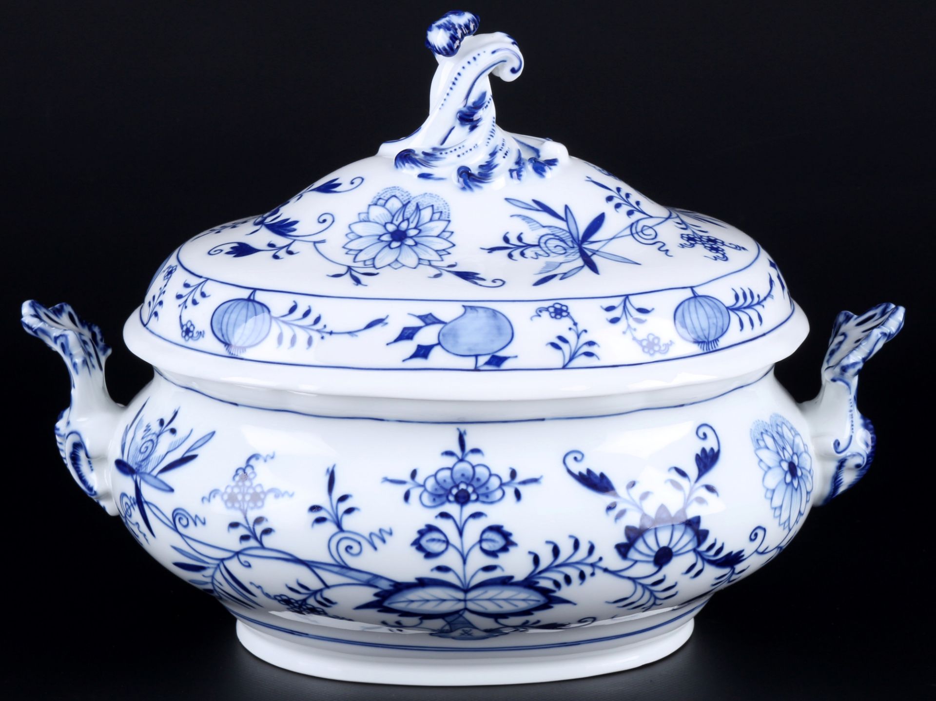 Meissen Zwiebelmuster große Deckelterrine, Pfeifferzeit, large lidded tureen,