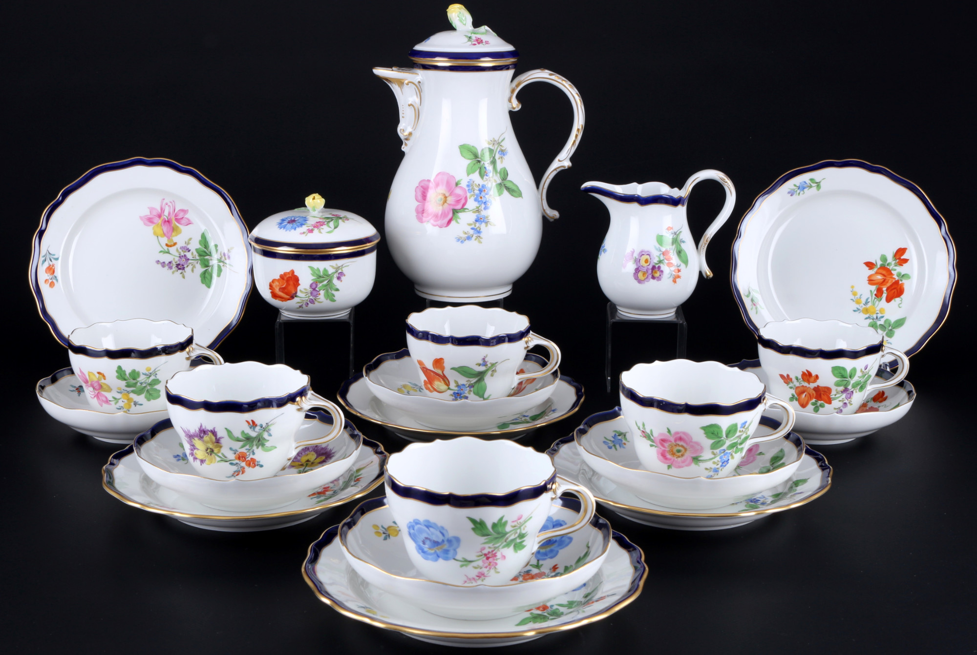 Meissen Flowers with Royal Blue Rim coffee service for 6 persons, Kaffeeservice für 6 Personen,