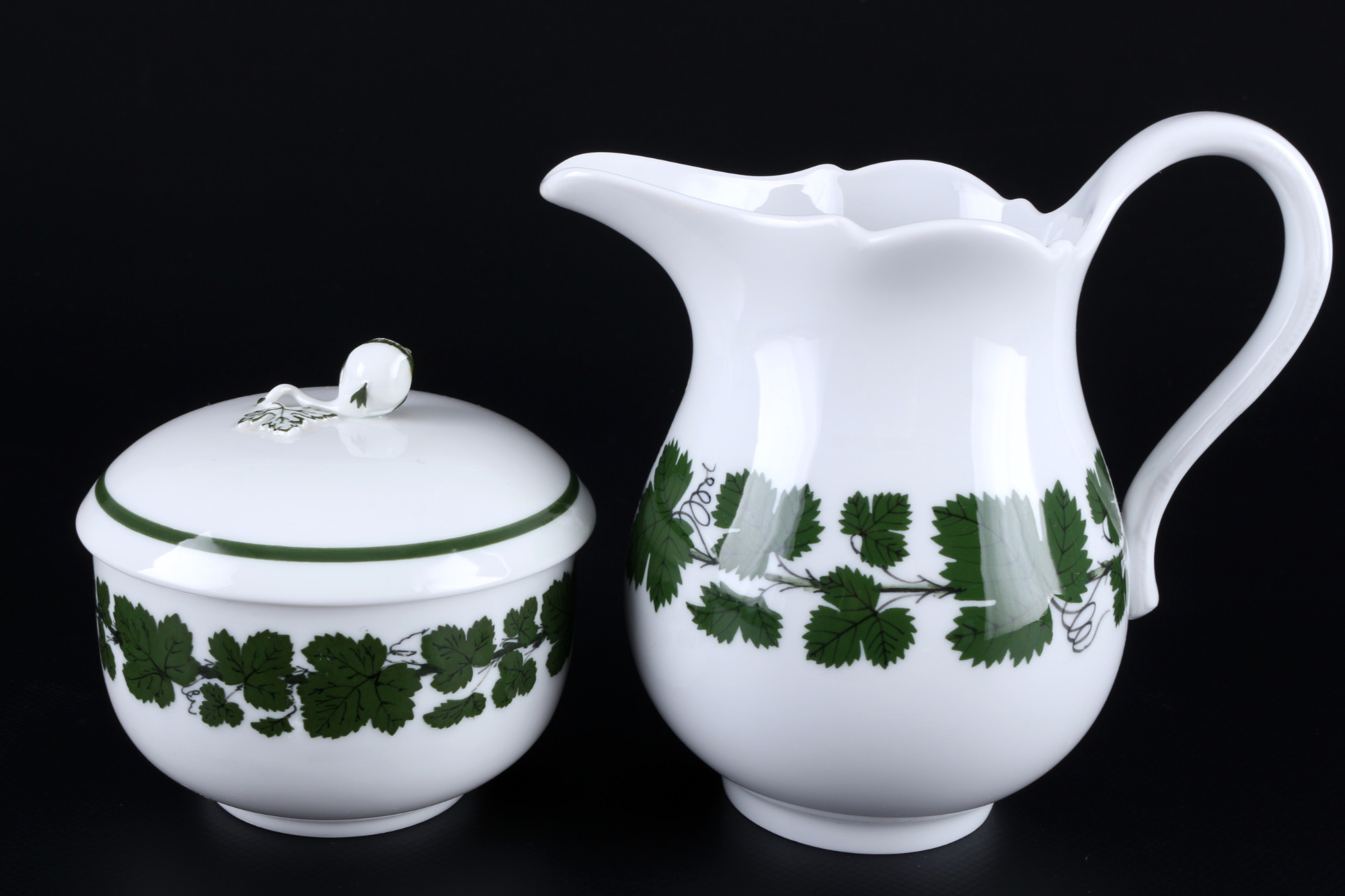 Meissen Vine Leaves coffee service for 9 persons, Kaffeeservice für 9 Personen, - Image 4 of 8