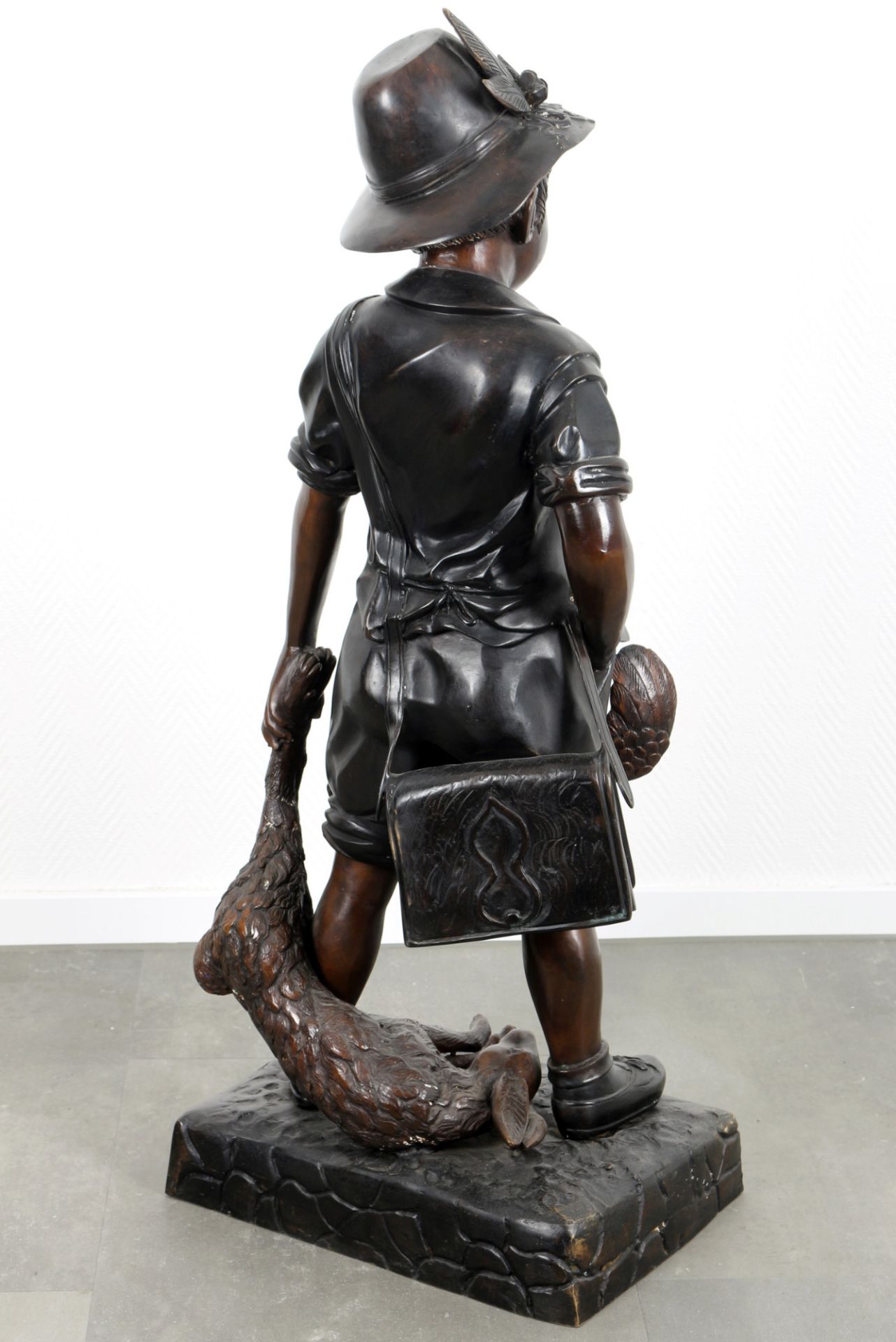 Bronze großer Jägerjunge H 105 cm, wohl nach Auguste Moreau, bronze life-sized hunter boy, - Bild 3 aus 3