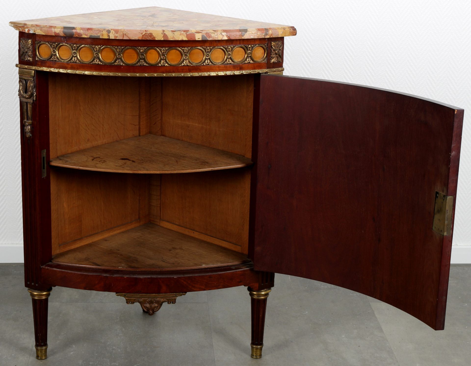 France 19th century corner cabinet with marble top, Frankreich 19. Jahrhundert Eckschrank mit Marmor - Image 2 of 5