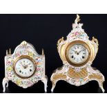 Dresden 2 porcelain table clocks, 2 Porzellan Tischuhren,