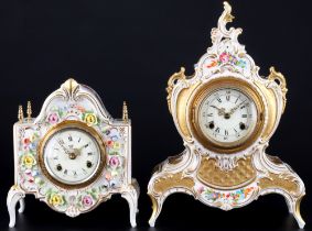 Dresden Porzellan 2 Tischuhren, porcelain table clocks,