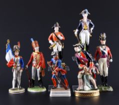 7 Soldatenfiguren, u.a. Dresden, Sitzendorf, Aelteste Volkstedt, porcelain soldiers,