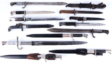 Bayonet collection, 13 pieces, Bajonett - Sammlung,