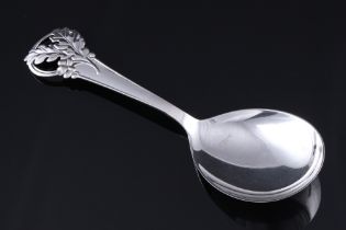 Dänemark 830 Silber Vorlegelöffel mit Eicheldekor, Carl M. Cohr, danish silver serving spoon,