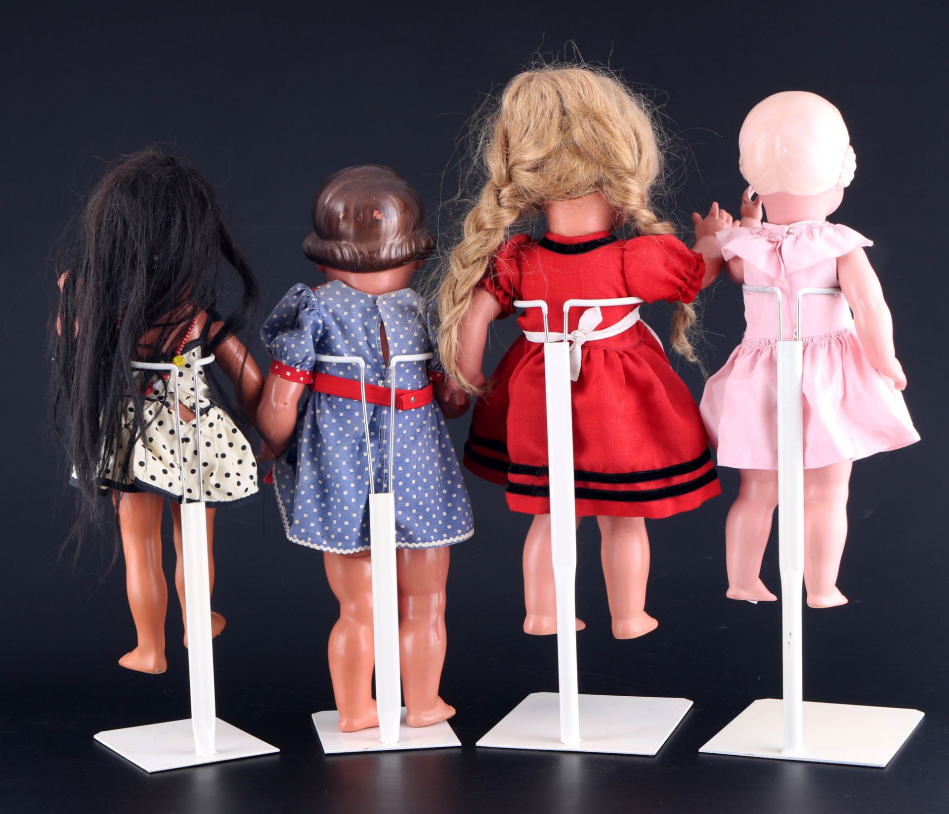 Schildkroet 4 large character dolls girls, 4 große Charakterpuppen Mädchen, - Image 2 of 6