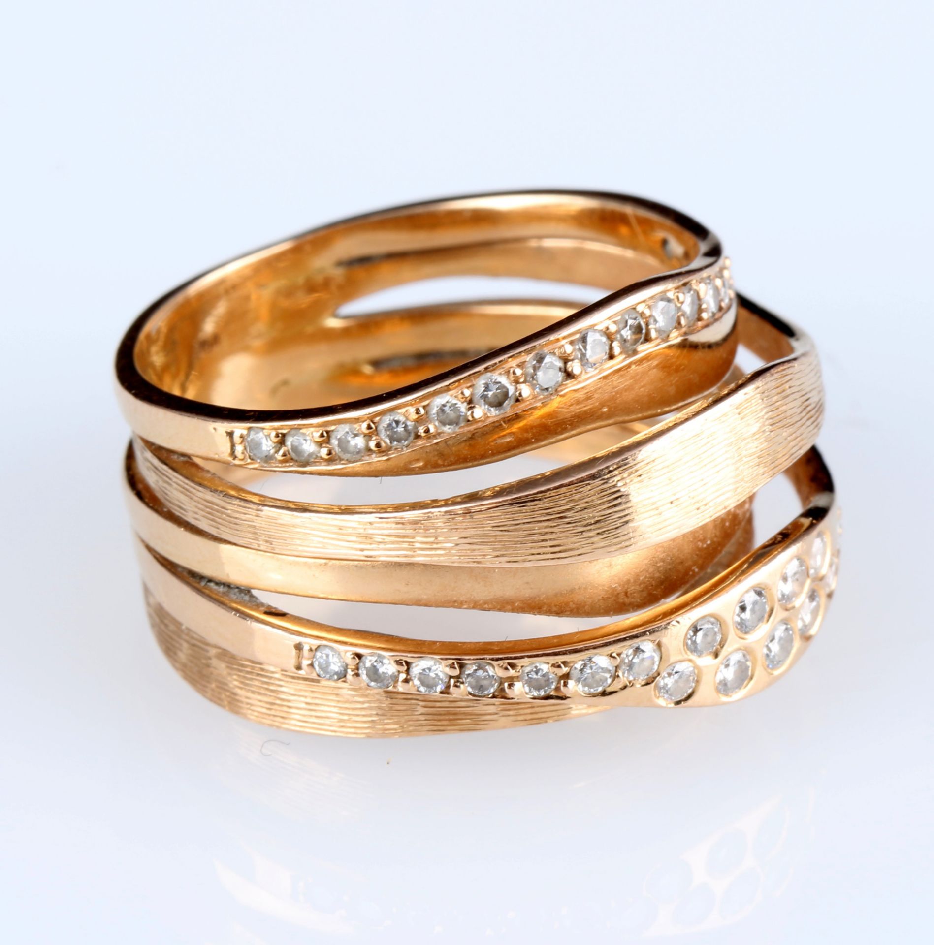 750 Gold Croisé Ring with Brilliant-Cut Diamonds, - Image 4 of 6