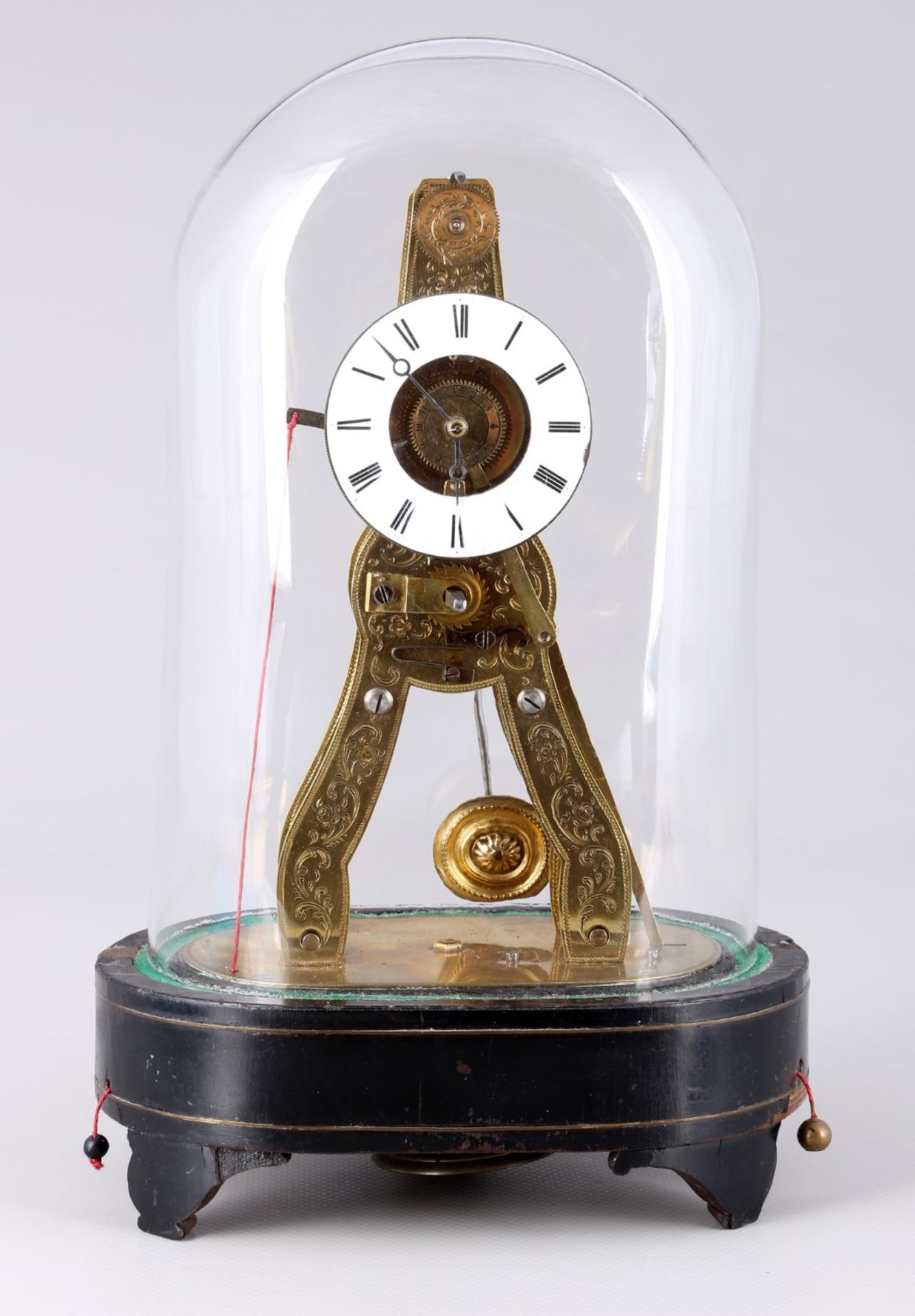 Small skeleton clock 19th century, kleine Skelettuhr im Glasdom,