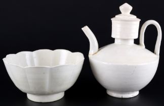 China covered jug with warming bowl, Northern Song dynasty, Deckelkanne mit Wärmschale,