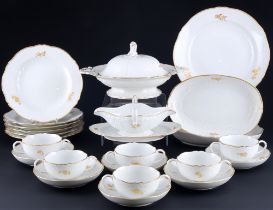 Meissen New Marseille Goldflower dinner service for 6 persons 1st choice,