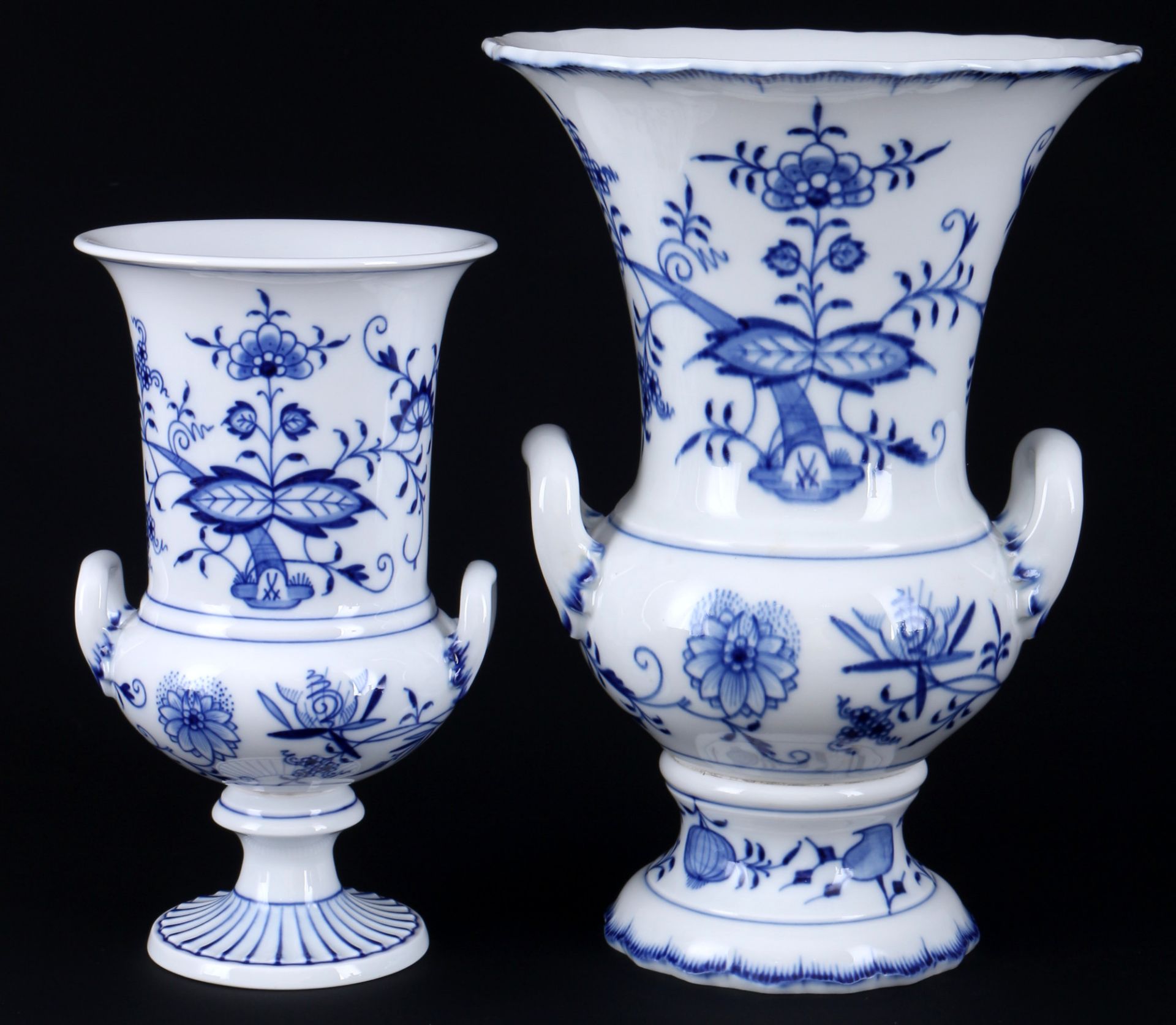 Meissen Zwiebelmuster 6 Vasen in verschiedenen Formen, - Bild 2 aus 5