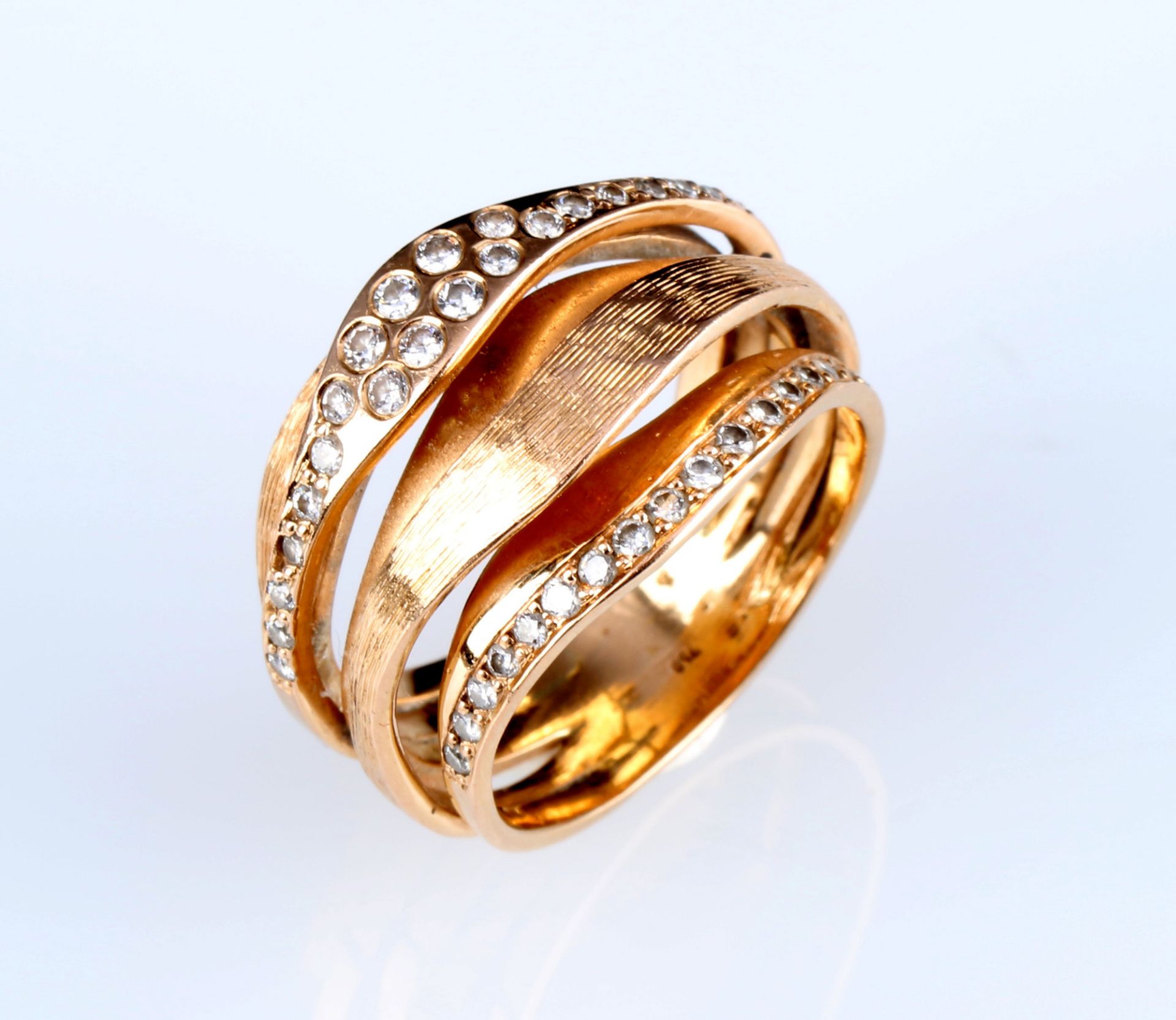 750 Gold Croisé Ring with Brilliant-Cut Diamonds, - Image 5 of 6