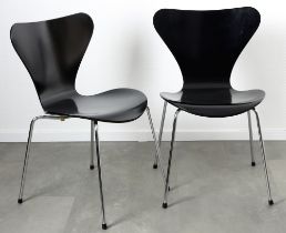 Arne Jacobsen 2 schwarze Stühle Fritz Hansen,