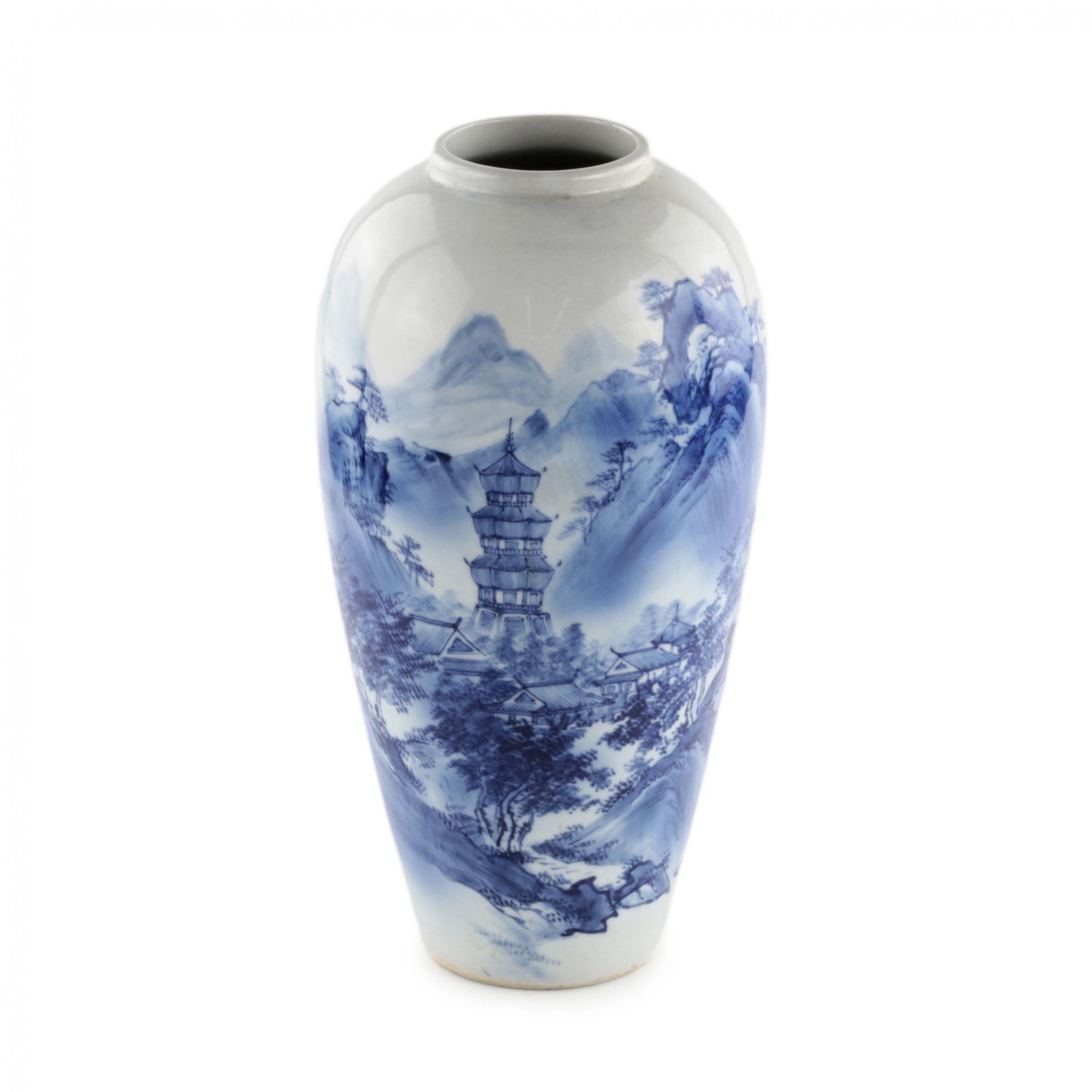 Porcelain Chinese Vase Arita 1912-1926.