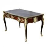 Magnificent writing desk in wood and gilded bronze, Louis XV style.