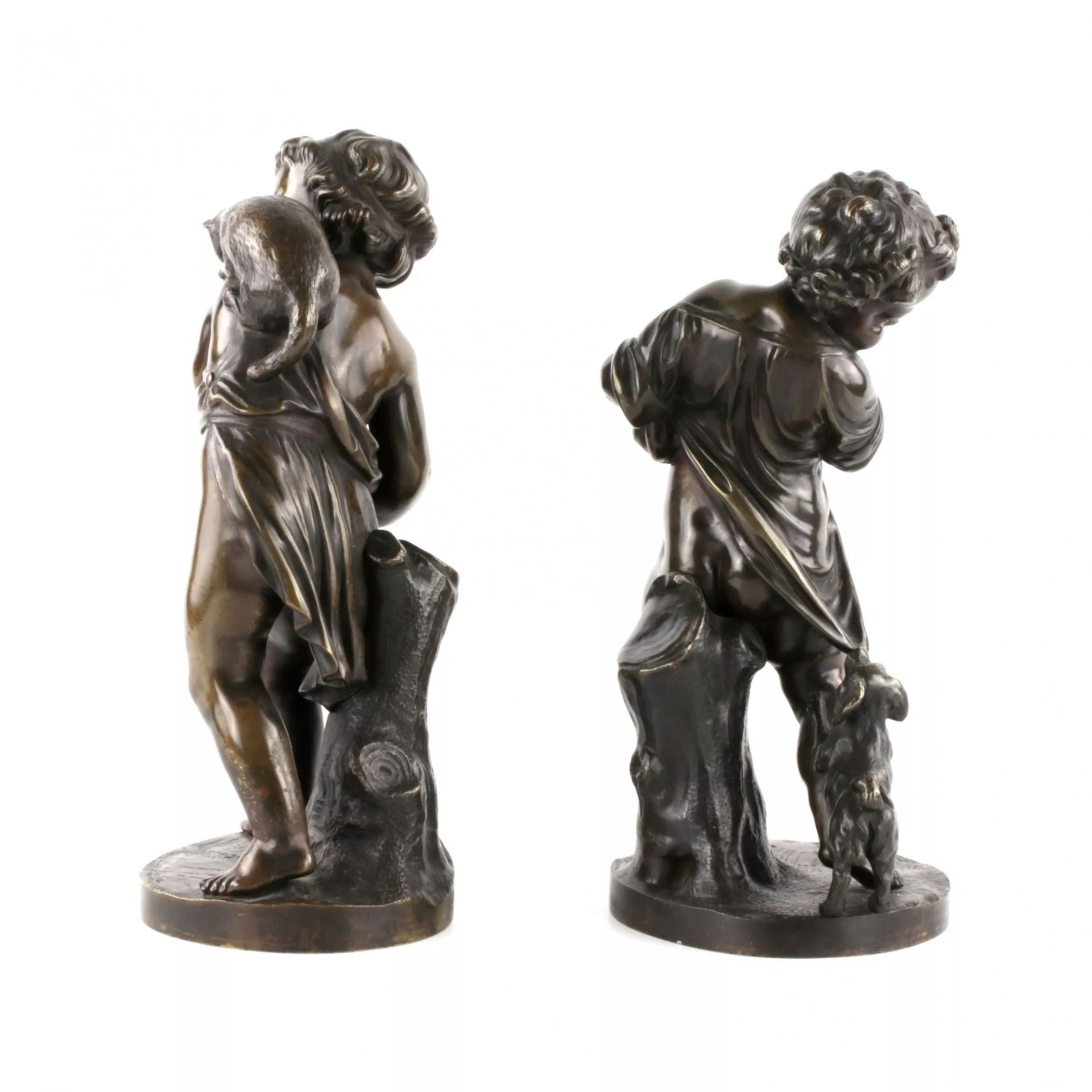 Pair of bronze figures of Putti. - Image 5 of 7