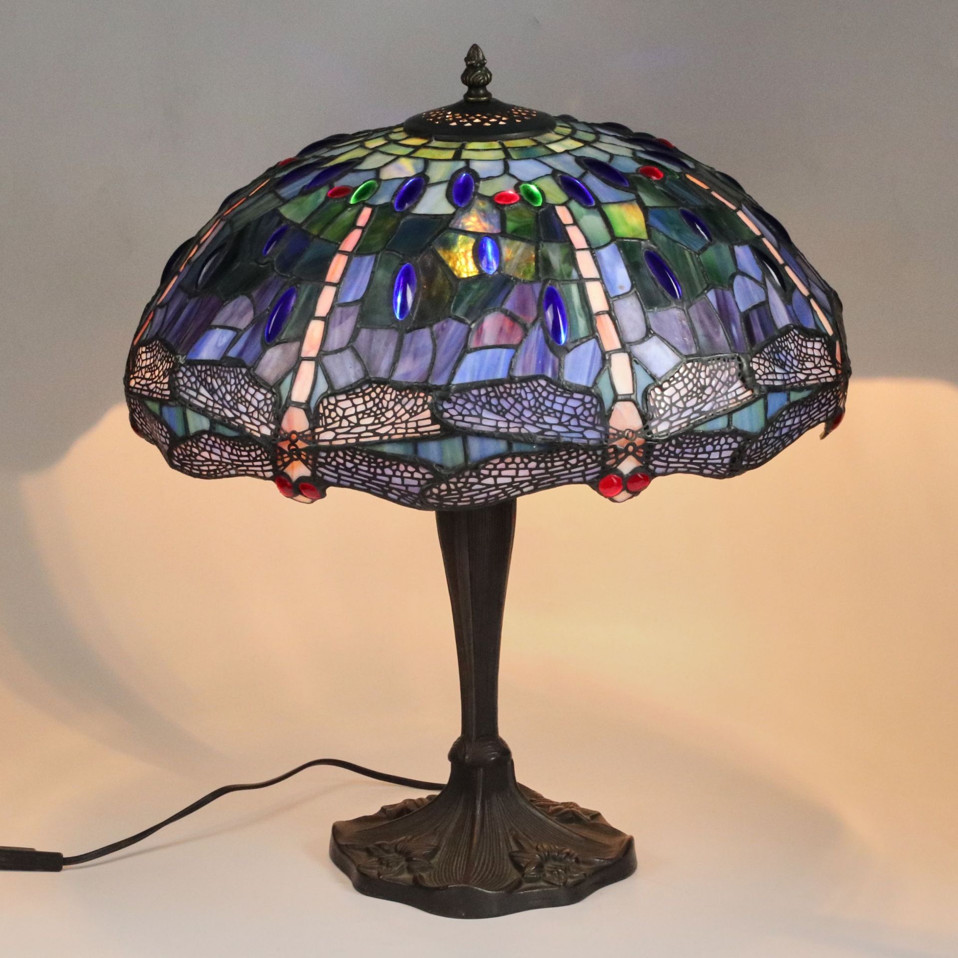Stained glass lamp in Tiffany style. 20th century. - Image 5 of 5