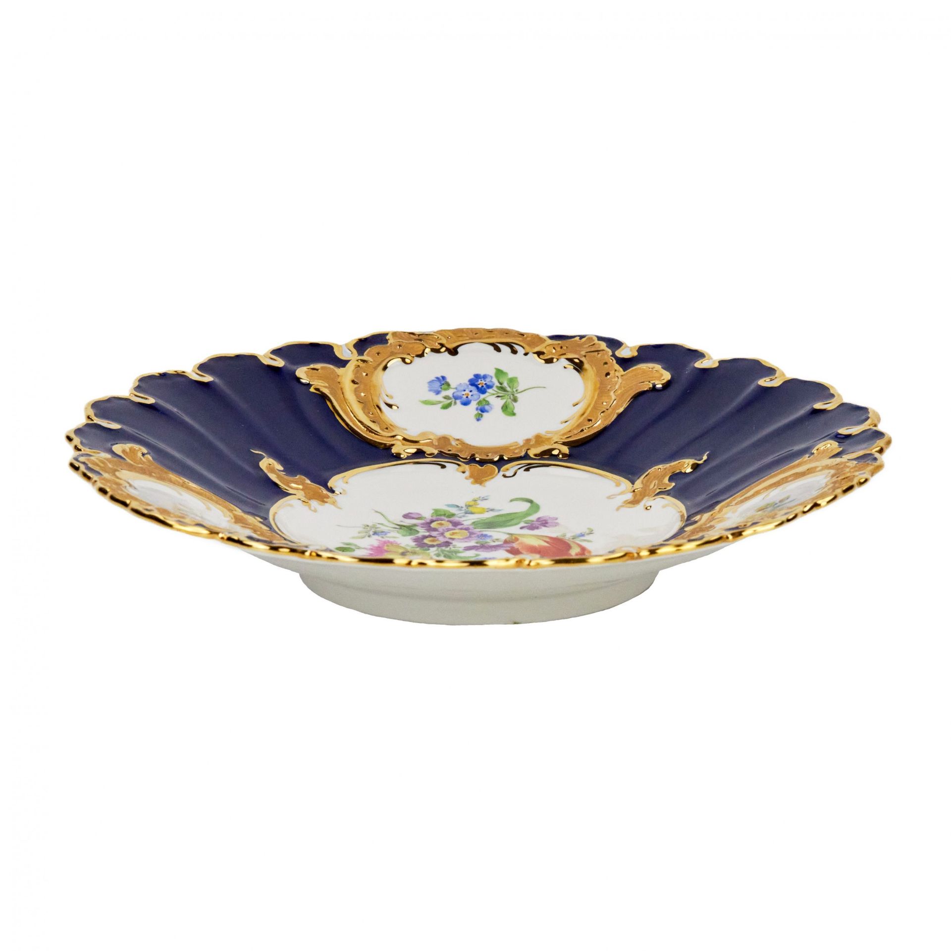 Gorgeous cobalt blue Meissen dish with gilding and delicate painting. 20th century. - Image 3 of 4