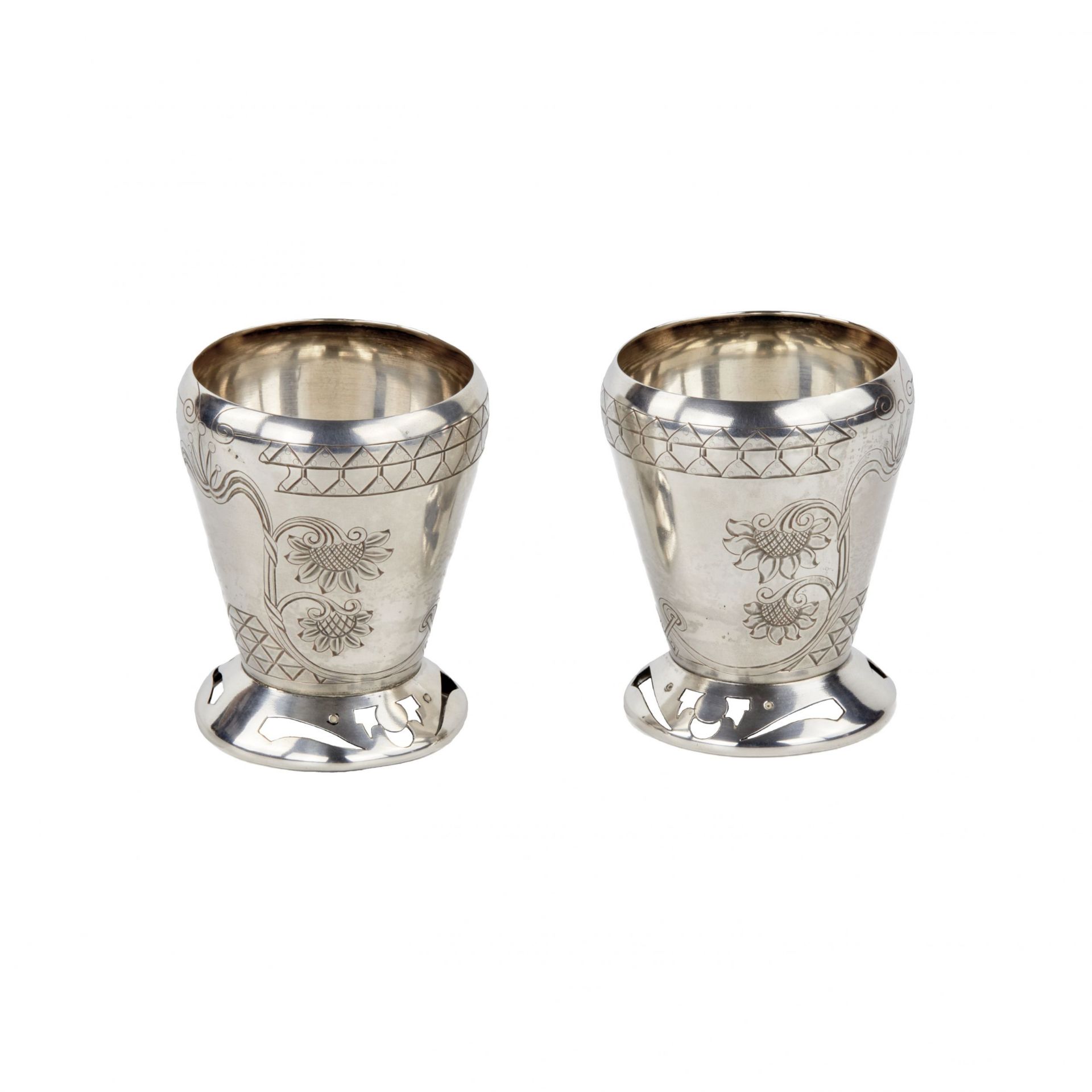 Pair of Russian Art Nouveau silver vases. - Image 2 of 5